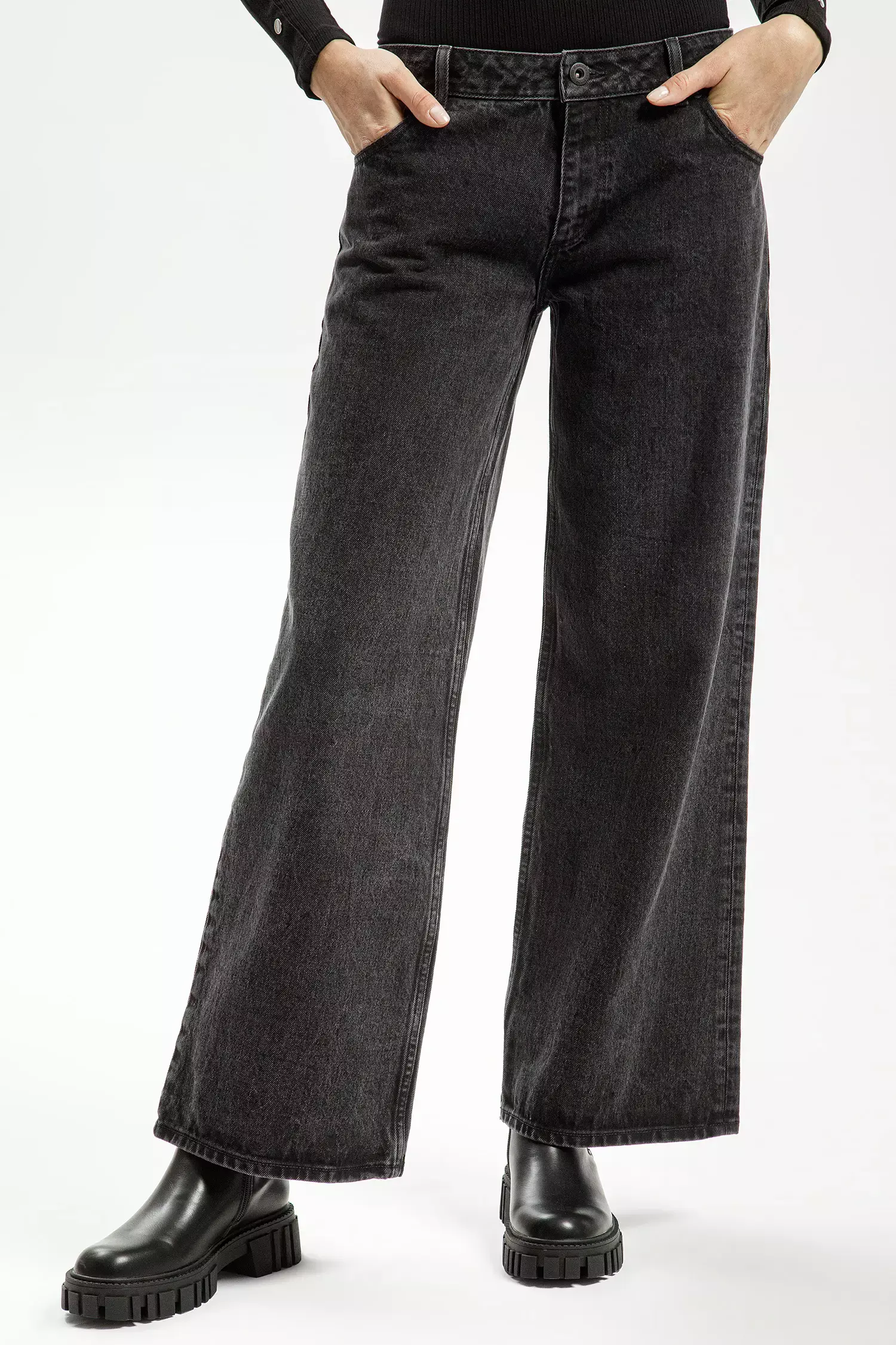 Jeansy damskie czarne Wide Leg P 540-007